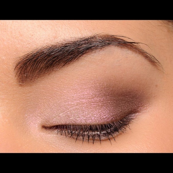 TOM FORD EYE COLOR DUO 01 RIPE PLUM: limited ed - Picture 3 of 5